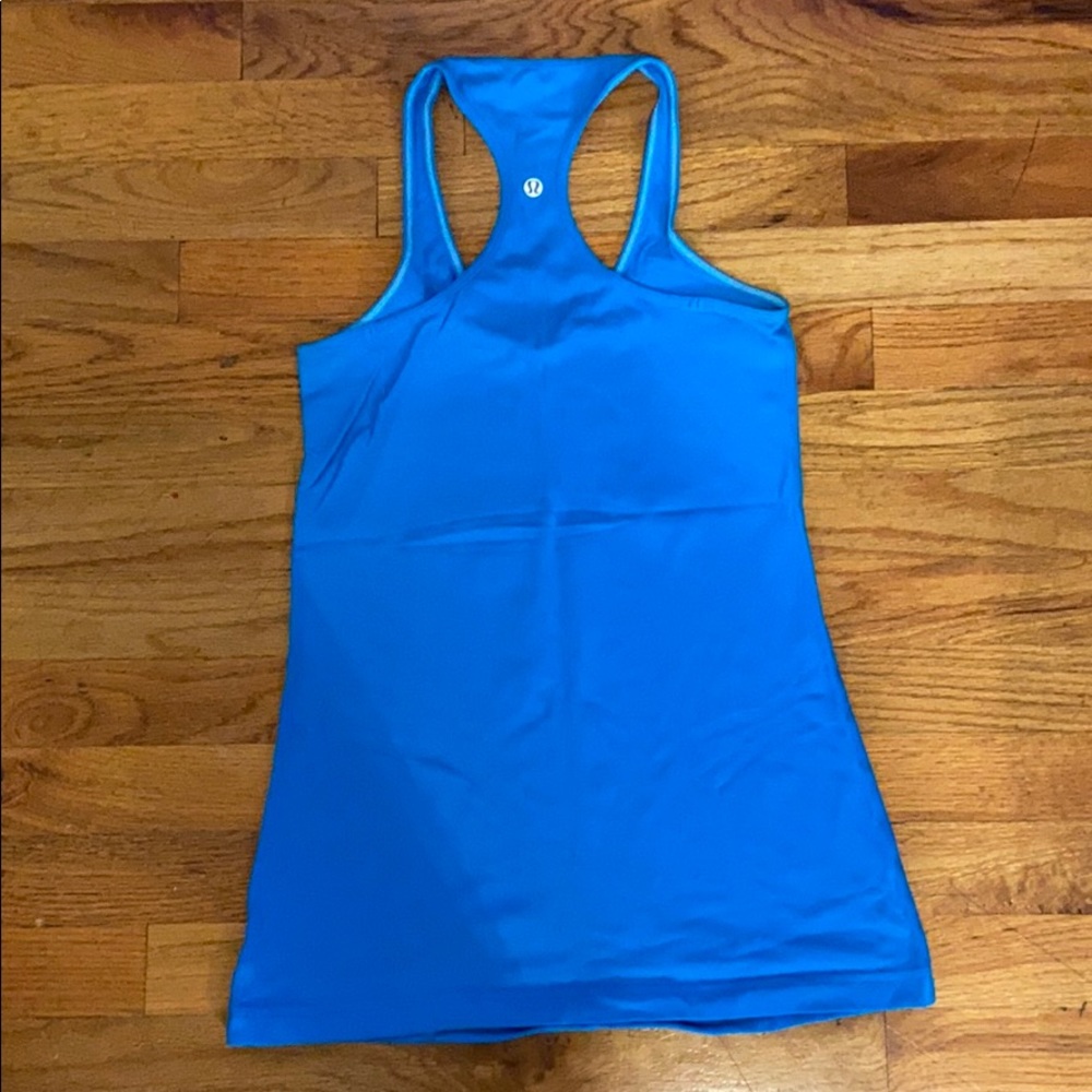 Lululemon blue workout tank top size 4